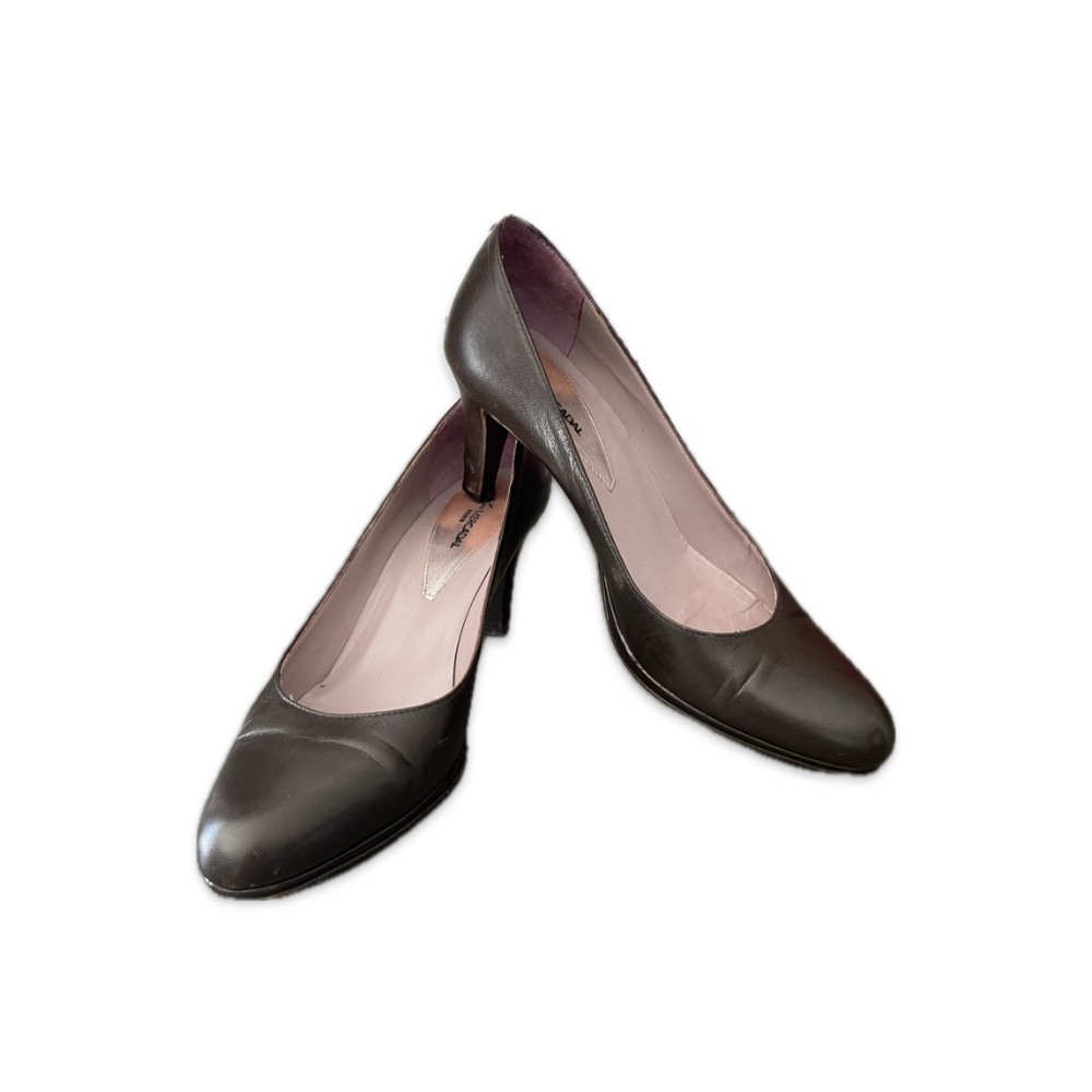 Chocolate brown leather pumps.  Size 37